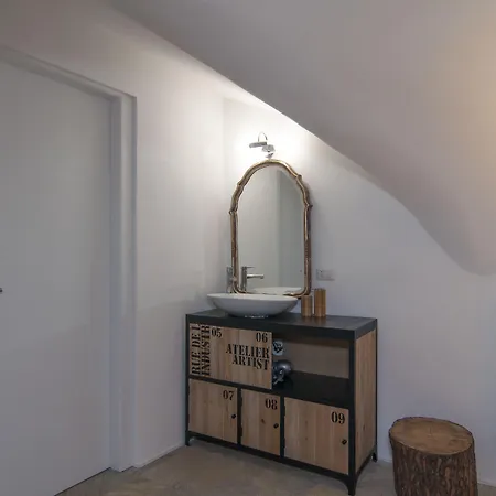 Tres Chic Bed & Breakfast Turin