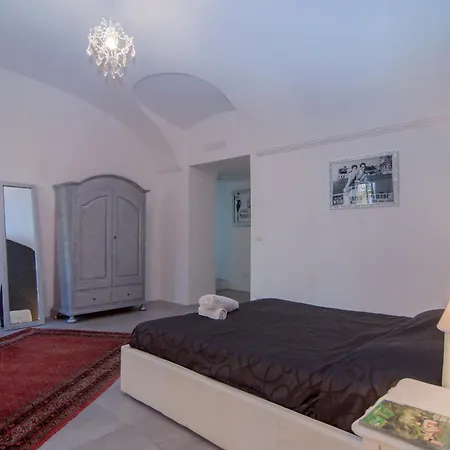 Tres Chic 4* טורינו