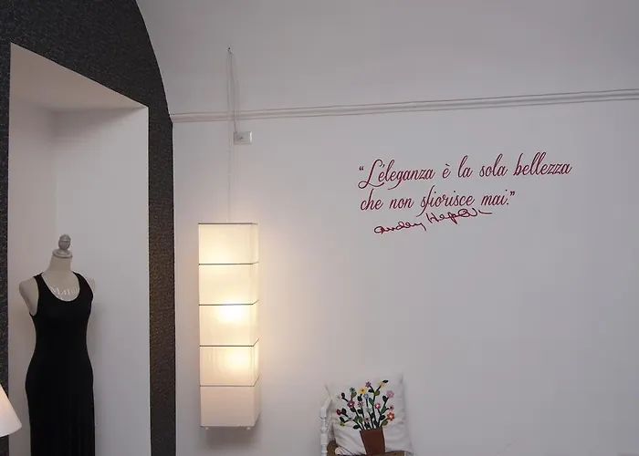 Tres Chic Bed & Breakfast