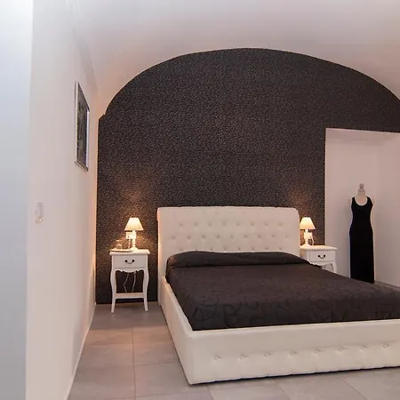 Tres Chic Bed & Breakfast